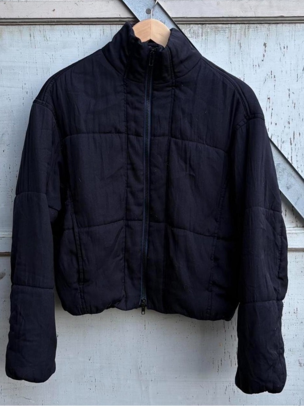Vince. Women’s Cropped Black Quilted Zip Up Puffer Jacket Size S